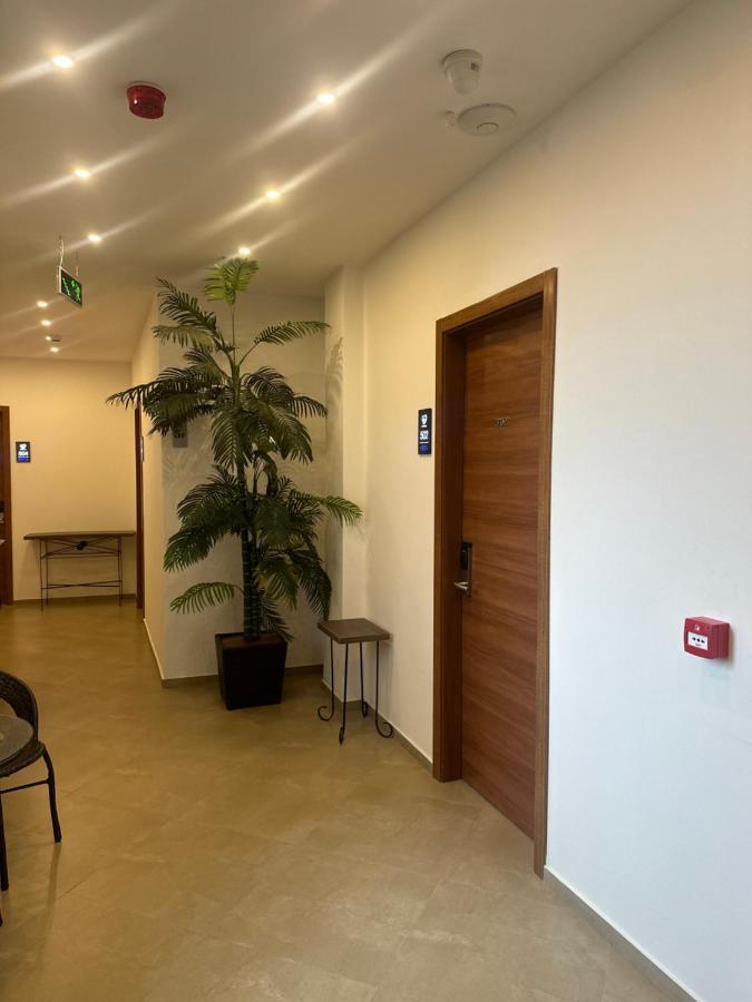 Hotel Homey קובולטי מראה חיצוני תמונה
